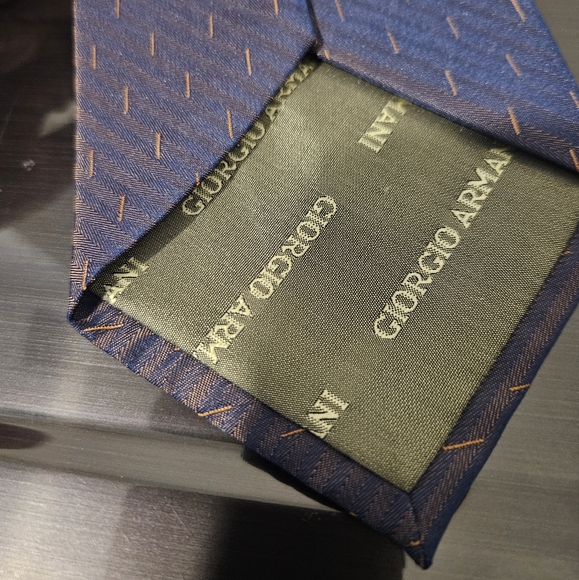 Giorgio Armani Collezioni 100% Silk Tie #758-2 - Picture 4 of 6